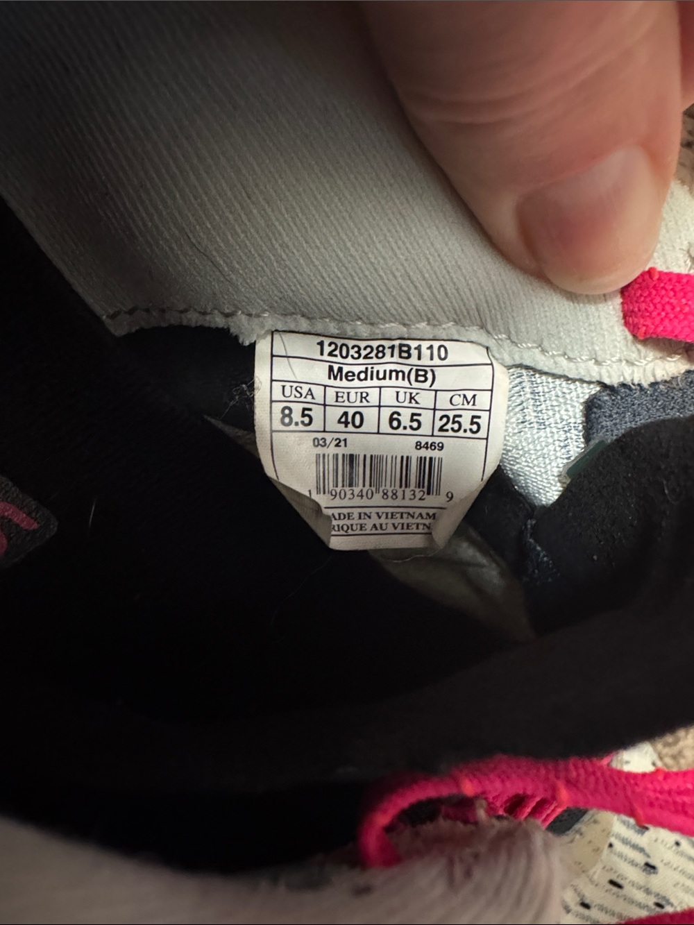 Brooks Women's Running Shoes in Gray and Hot Pink - Picture 2 of 5